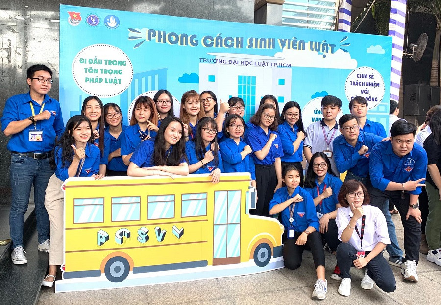Sức trẻ của sinh viên ĐH Luật TP.HCM Sức trẻ của sinh viên ĐH Luật TP.HCM