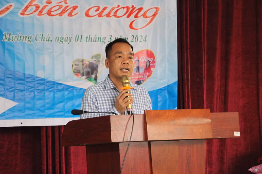 Ông Nguyễn Minh Thịnh, Trưởng văn phòng đại diện khu vực Tây Bắc, Báo Giáo dục và Thời đại chia sẻ tại chương trình.