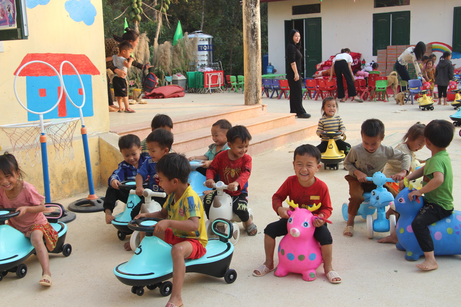 Thích thú đua xe. Thích thú đua xe.