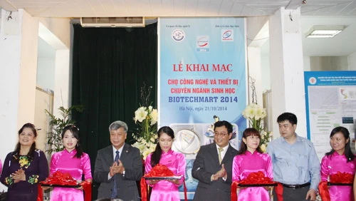 "Đi chợ" công nghệ và thiết bị chuyên ngành sinh học Biotechmart 2014