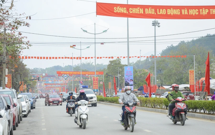 Dịp Tết Nguyên đán, lượng người về các miền quê ăn Tết tăng cao, nguy cơ bùng phát dịch bệnh mạnh. (Ảnh minh họa).