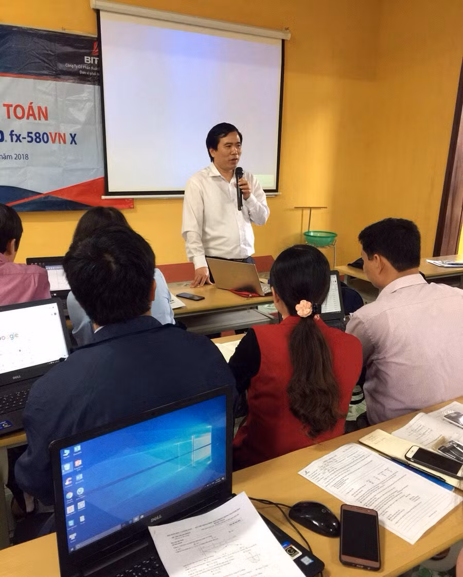 Ông Nguyễn Minh Tường - Giám đốc Sở GD&ĐT Phú Thọ phát biểu tại Hội nghị