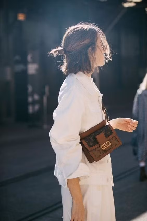 Thêm loạt kiểu tóc buộc xinh ngất ngây lại giúp “hack” tuổi cực hay nàng tóc ngắn nào cũng nên thử 