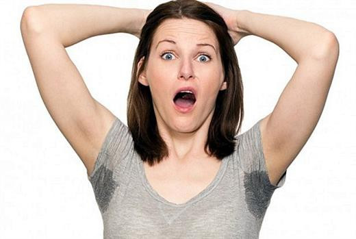 Những điều nên tránh khi dùng lăn khử mùi nếu không muốn nhận tác dụng ngược ảnh 3 Những điều nên tránh khi dùng lăn khử mùi nếu không muốn nhận tác dụng ngược ảnh 3