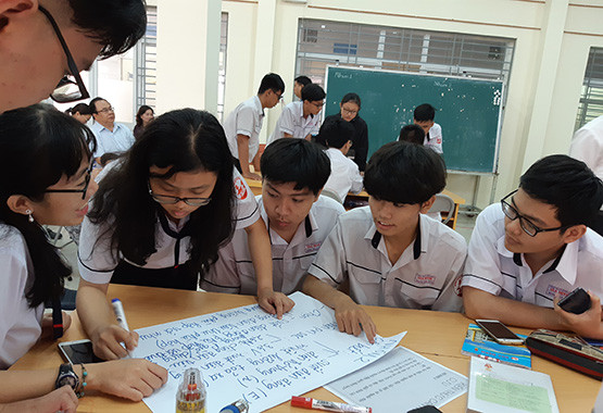 Giáo viên có thể tăng sự độc lập của học sinh thông qua việc trao quyền tự chủ. (Ảnh minh họa) Giáo viên có thể tăng sự độc lập của học sinh thông qua việc trao quyền tự chủ. (Ảnh minh họa)