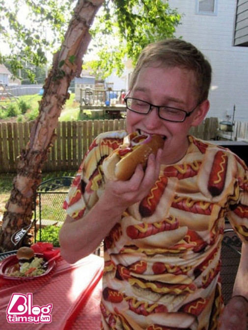 Những kiểu thời trang đường phố độc – dị ảnh 1 hai-blogtamsu001