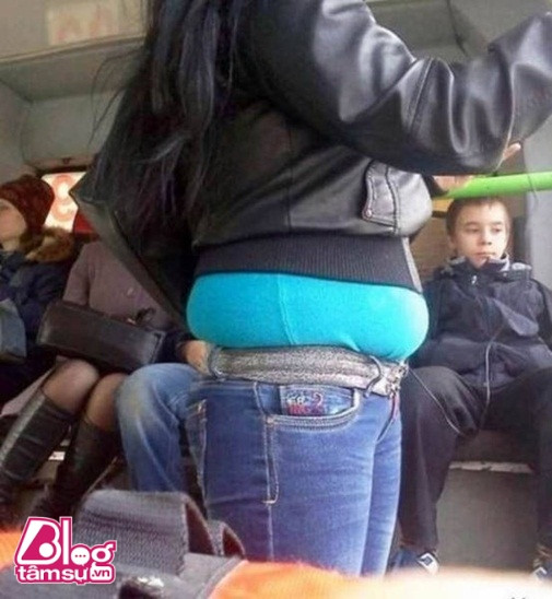 Những kiểu thời trang đường phố độc – dị ảnh 2 hai-blogtamsu002