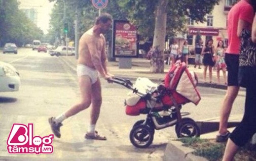 Những kiểu thời trang đường phố độc – dị ảnh 16 hai-blogtamsu022