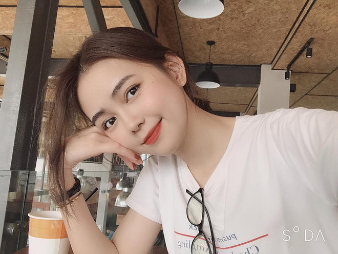 Những nữ sinh từng nổi đ&#236;nh đ&#225;m một thời b&#226;y giờ ra sao? - Ảnh 26.