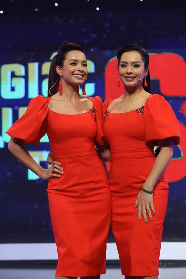 ly ky chi em song sinh thuy hang - thuy hanh mang thai cung luc, sinh cung nam - 2