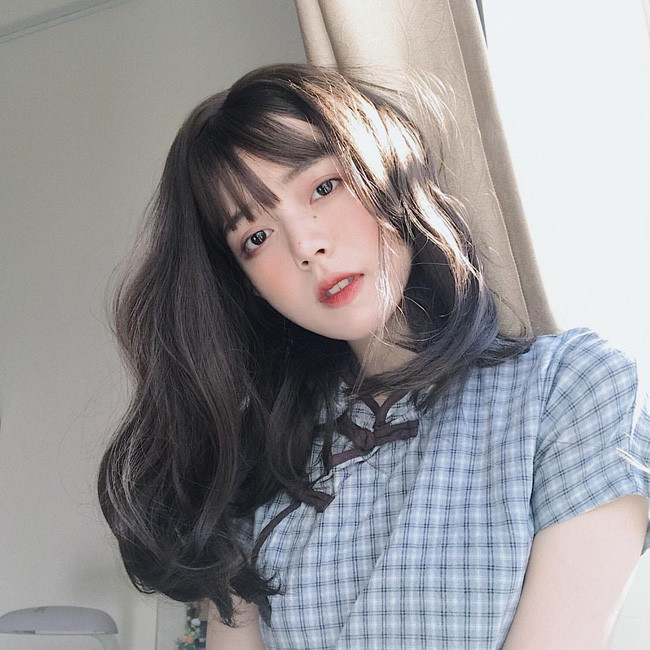 Lạc lối giữa Phượng Hoàng Cổ Trấn, nữ sinh Việt được CĐM Châu Á truy lùng, nhưng tấm ảnh thẻ mới là thứ gây sốt - Ảnh 3.