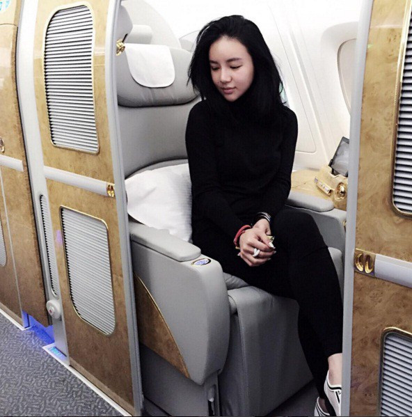 Ái nữ của tỷ phú Singapore: Sống sang chảnh, là bạn thân Seungri, Cristiano Ronaldo - Ảnh 8. Ái nữ của tỷ phú Singapore: Sống sang chảnh, là bạn thân Seungri, Cristiano Ronaldo - Ảnh 8.