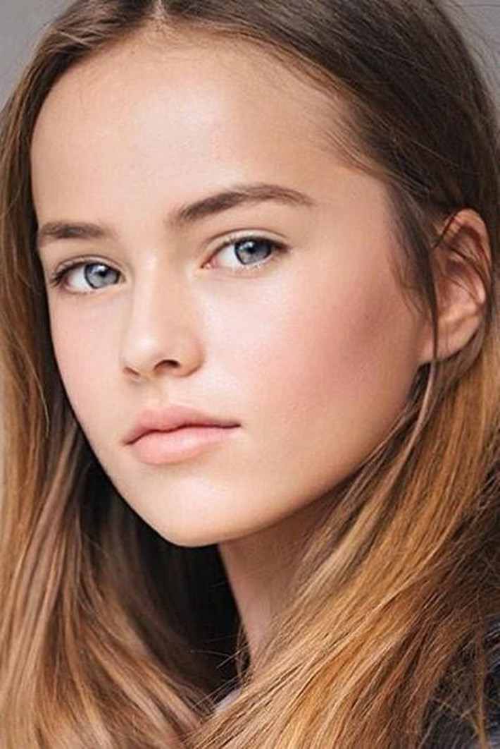 Ngỡ ngàng trước nhan sắc hiện tại của bé gái đẹp nhất thế giới - Ảnh 3. Ngỡ ngàng trước nhan sắc hiện tại của bé gái đẹp nhất thế giới - Ảnh 3.