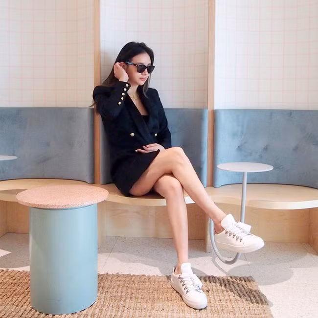 Ái nữ của tỷ phú Singapore: Sống sang chảnh, là bạn thân Seungri, Cristiano Ronaldo - Ảnh 3.