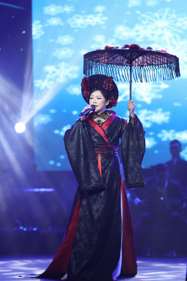 Lệ Quyên bất ngờ công khai rủ Quang Lê về... ở chung 2 tháng - Ảnh 11. Lệ Quyên bất ngờ công khai rủ Quang Lê về... ở chung 2 tháng - Ảnh 11.