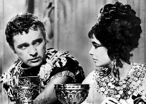 bi an noi yen nghi ngan thu cua cac hoang de, vi nhan hinh anh 3