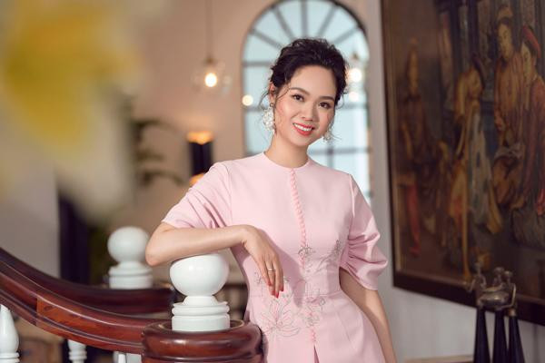 Hoa hậu Việt Nam đăng quang năm 17 tuổi, từng bị đồn mất tích giờ ra sao? ảnh 6 hoa hau viet nam dang quang nam 17 tuoi, tung bi don mat tich gio ra sao? - 6