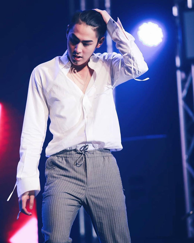 10X Thai Lan co trieu fan tren mang, cha me deu la nghe si noi tieng hinh anh 13 