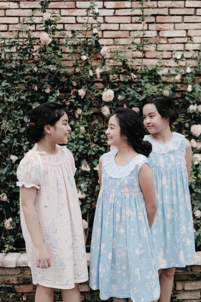 Ly kỳ chị em song sinh Thúy Hằng - Thúy Hạnh mang thai cùng lúc, sinh cùng năm ảnh 4 ly ky chi em song sinh thuy hang - thuy hanh mang thai cung luc, sinh cung nam - 6