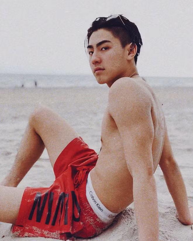 10X Thai Lan co trieu fan tren mang, cha me deu la nghe si noi tieng hinh anh 12 