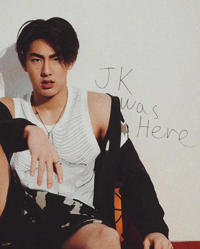 10X Thai Lan co trieu fan tren mang, cha me deu la nghe si noi tieng hinh anh 2 