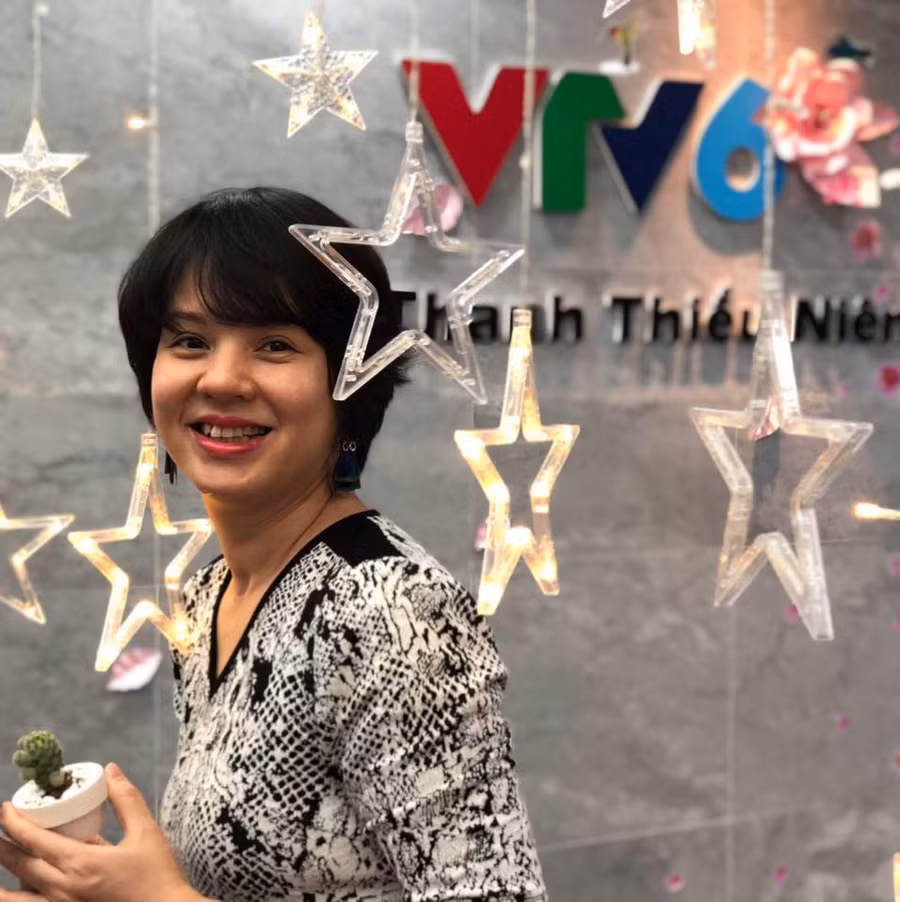 Nhung hinh anh doi thuong cuc chat cua MC Diem Quynh hinh anh 1