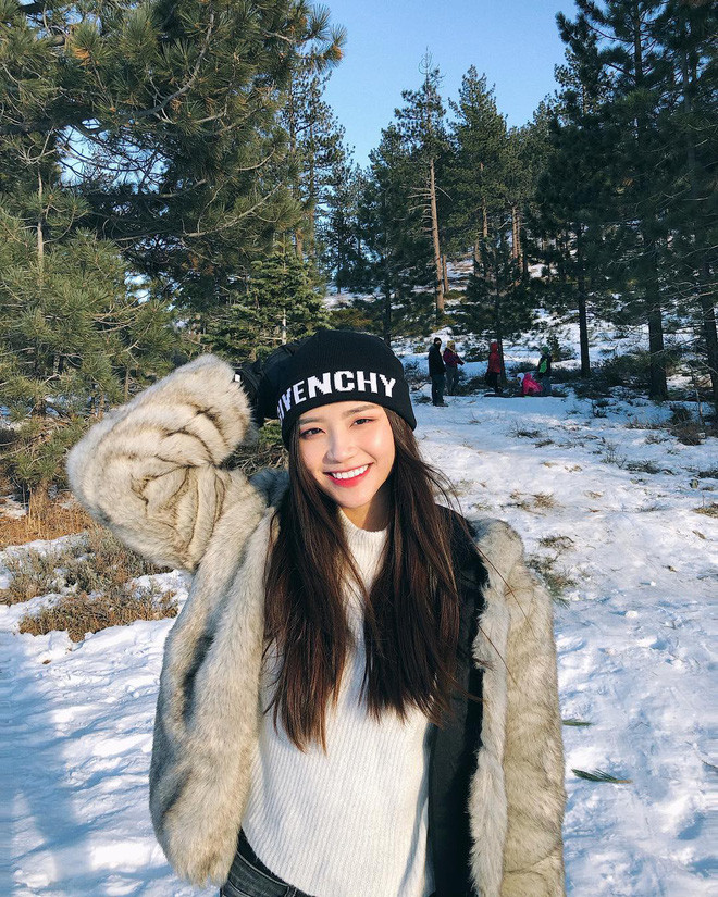 Những nữ sinh từng nổi đ&#236;nh đ&#225;m một thời b&#226;y giờ ra sao? - Ảnh 4.