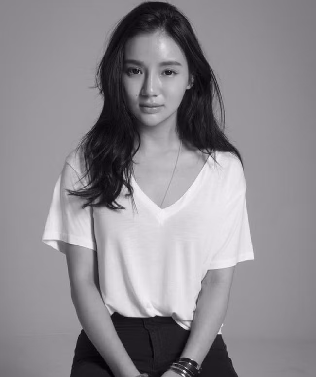 Ái nữ của tỷ phú Singapore: Sống sang chảnh, là bạn thân Seungri, Cristiano Ronaldo - Ảnh 2.