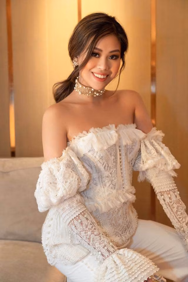 em chong ha tang gay soc khi xach chiec tui gia bang... ca can ho - 8