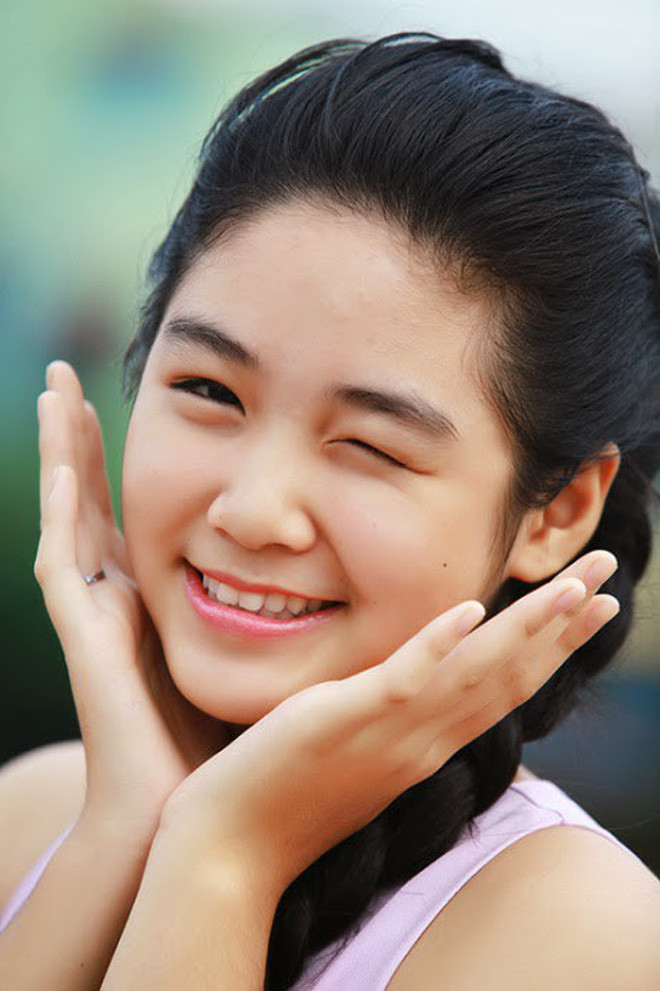 Những nữ sinh từng nổi đ&#236;nh đ&#225;m một thời b&#226;y giờ ra sao? - Ảnh 9.