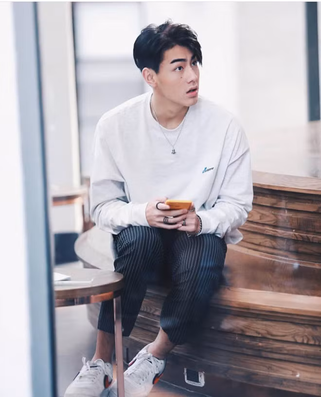 10X Thai Lan co trieu fan tren mang, cha me deu la nghe si noi tieng hinh anh 14 