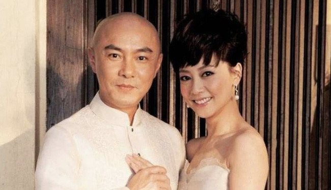 Trương Vệ Kiện chia sẻ về 3 nỗi bất hạnh lớn nhất trong đời: Bị ngược đãi lúc nhỏ, bị bạn gái chê nghèo, từng bất lực vì phá sản - Ảnh 8. Trương Vệ Kiện chia sẻ về 3 nỗi bất hạnh lớn nhất trong đời: Bị ngược đãi lúc nhỏ, bị bạn gái chê nghèo, từng bất lực vì phá sản - Ảnh 8.