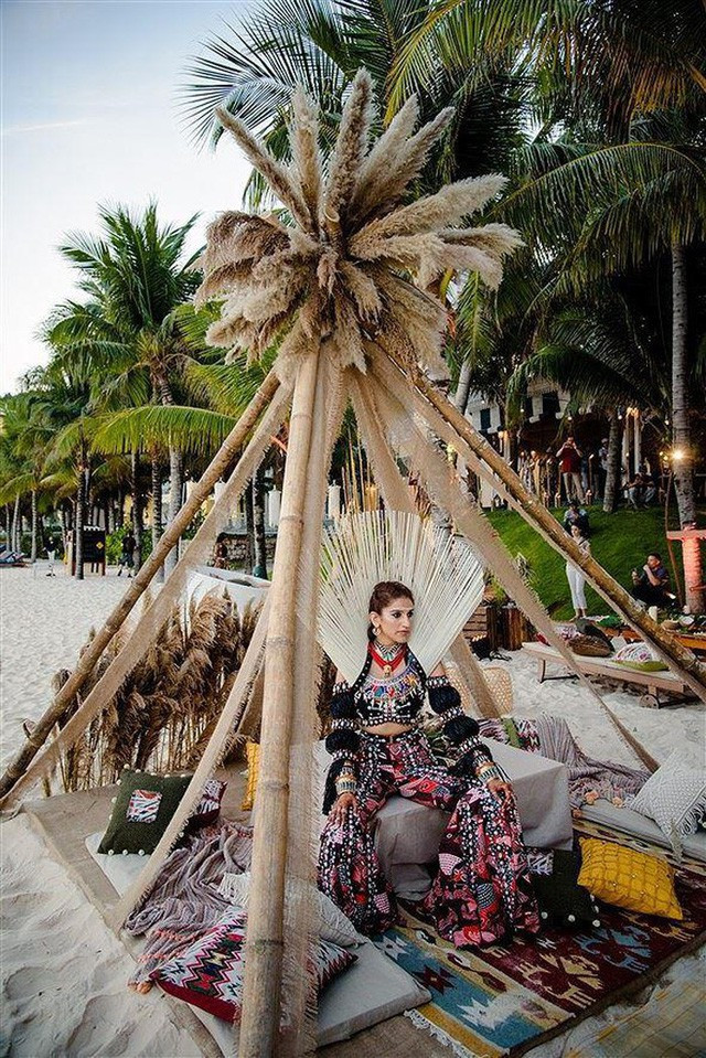 Nữ tỷ phú Ấn Độ tổ chức đám cưới xa hoa ở Phú Quốc giàu cỡ nào? - Ảnh 2. Nữ tỷ phú Ấn Độ tổ chức đám cưới xa hoa ở Phú Quốc giàu cỡ nào? - Ảnh 2.