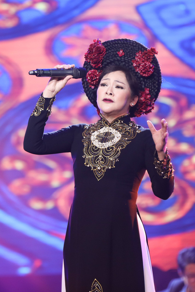 Lệ Quyên bất ngờ công khai rủ Quang Lê về... ở chung 2 tháng - Ảnh 12. Lệ Quyên bất ngờ công khai rủ Quang Lê về... ở chung 2 tháng - Ảnh 12.