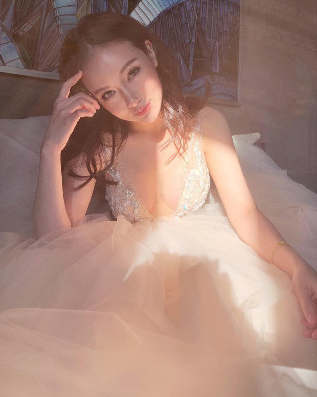 Ái nữ của tỷ phú Singapore: Sống sang chảnh, là bạn thân Seungri, Cristiano Ronaldo - Ảnh 5. Ái nữ của tỷ phú Singapore: Sống sang chảnh, là bạn thân Seungri, Cristiano Ronaldo - Ảnh 5.