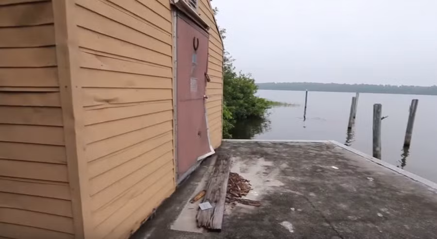 Can canh hon dao noi tieng cua Disney World bi bo hoang, do nat hinh anh 6 