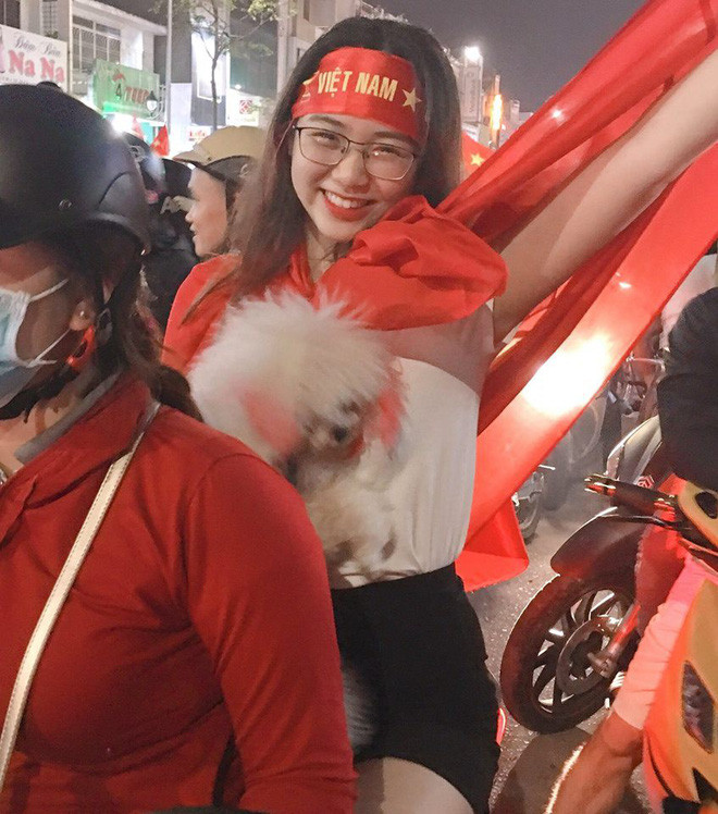 Những nữ sinh từng nổi đ&#236;nh đ&#225;m một thời b&#226;y giờ ra sao? - Ảnh 13.