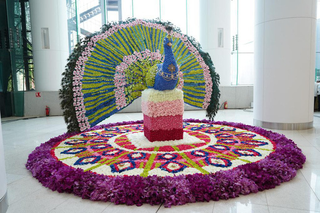 Dàn sao siêu khủng dự hôn lễ quý tử tỷ phú giàu nhất Ấn Độ: Hoa hậu thế giới, Cựu thủ tướng Anh, CEO Google góp mặt - Ảnh 4. Dàn sao siêu khủng dự hôn lễ quý tử tỷ phú giàu nhất Ấn Độ: Hoa hậu thế giới, Cựu thủ tướng Anh, CEO Google góp mặt - Ảnh 4.