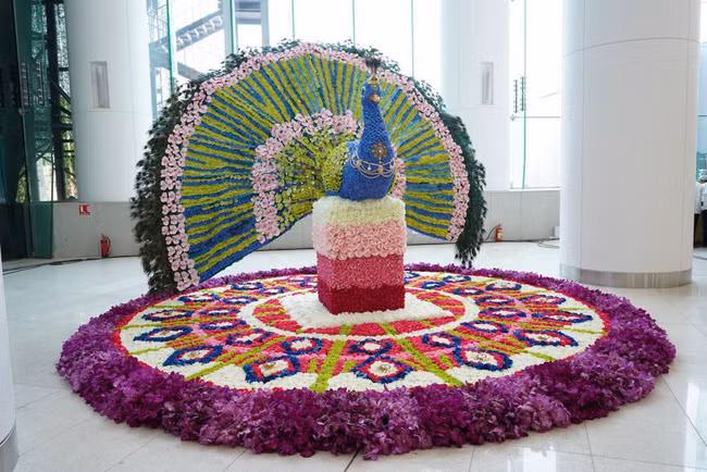 Dàn sao siêu khủng dự hôn lễ quý tử tỷ phú giàu nhất Ấn Độ: Hoa hậu thế giới, Cựu thủ tướng Anh, CEO Google góp mặt - Ảnh 4.