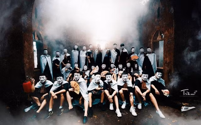 5 bộ ảnh kỷ yếu rùng rợn khiến người xem “dựng tóc gáy” - 3