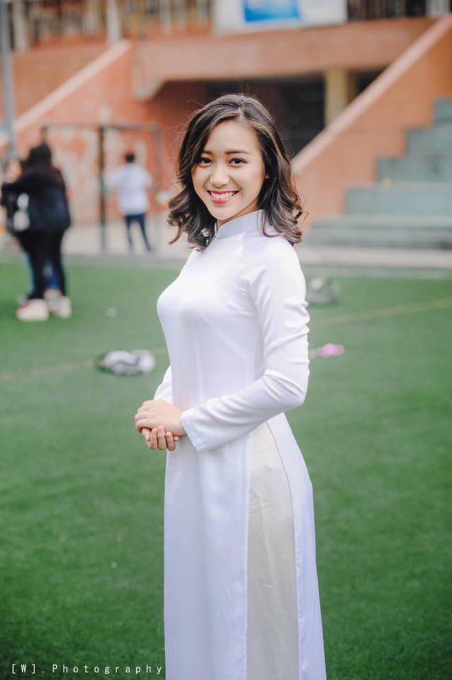 Những nữ sinh từng nổi đ&#236;nh đ&#225;m một thời b&#226;y giờ ra sao? - Ảnh 16.