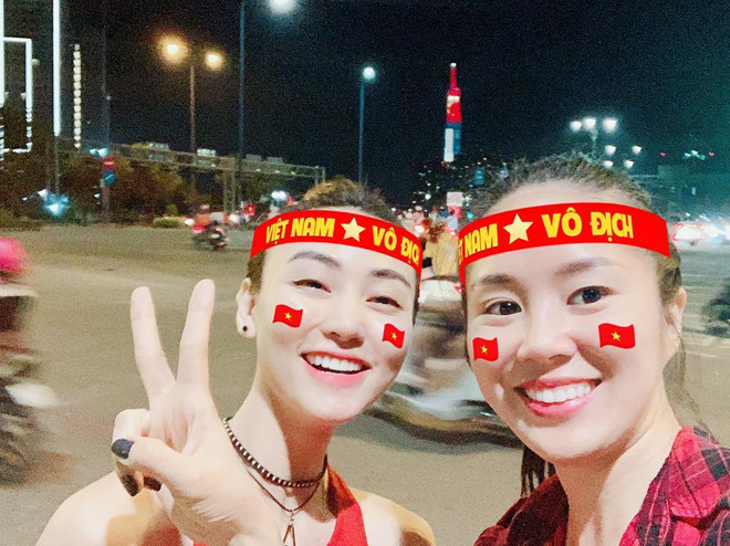 Đến nay, tình bạn của họ vẫn được khán giả ngưỡng mộ vì họ bên nhau những lúc khó khăn, chia sẻ ngọt bùi. Sống xa nhau nhưng Ngân Khánh và Lê Phương vẫn thường xuyên gặp nhau vào những dịp đặc biệt, có nhiều kỷ niệm chung. Tinh ban dep cua Ngan Khanh, Le Phuong va hoi ban than dien vien hinh anh 9