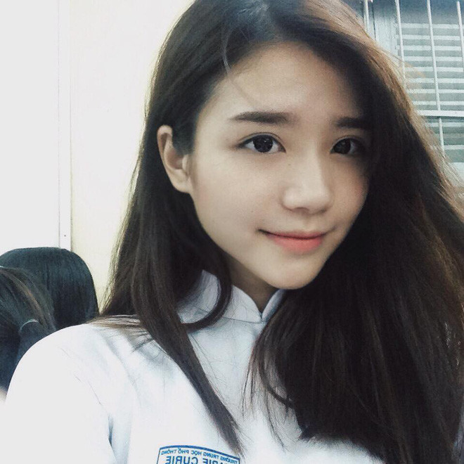 Những nữ sinh từng nổi đ&#236;nh đ&#225;m một thời b&#226;y giờ ra sao? - Ảnh 2.