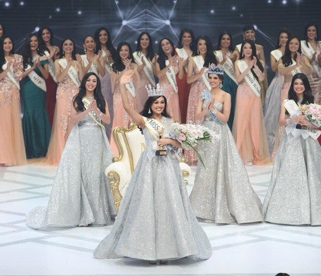 Nhan sắc và thành tích đáng nể của 4 nàng hậu mới đăng quang năm 2019: Bất ngờ với cô gái số 2! - Ảnh 9. Nhan sắc và thành tích đáng nể của 4 nàng hậu mới đăng quang năm 2019: Bất ngờ với cô gái số 2! - Ảnh 9.