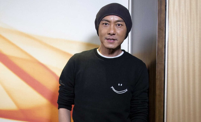 Trương Vệ Kiện chia sẻ về 3 nỗi bất hạnh lớn nhất trong đời: Bị ngược đãi lúc nhỏ, bị bạn gái chê nghèo, từng bất lực vì phá sản - Ảnh 1. Trương Vệ Kiện chia sẻ về 3 nỗi bất hạnh lớn nhất trong đời: Bị ngược đãi lúc nhỏ, bị bạn gái chê nghèo, từng bất lực vì phá sản - Ảnh 1.