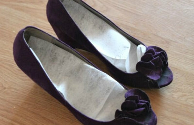 Cách đơn giản khử mùi hôi chân khi đi giày ảnh 6 cach-don-gian-khu-mui-hoi-chan-khi-di-giay-5