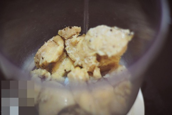 tu lam bot nem thit ga ngon an toan ngay tai nha 4