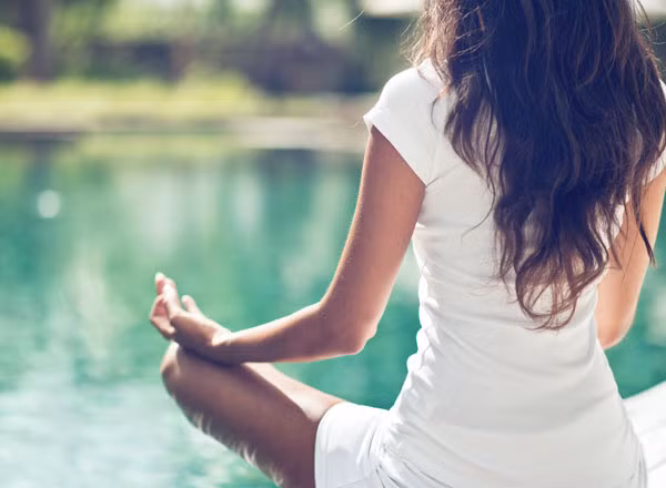 ngồi thiền cân bằng các hormone