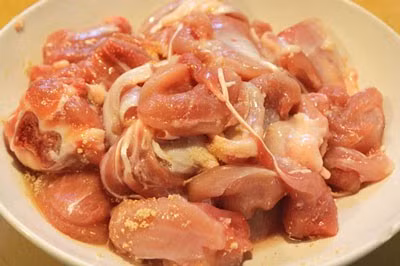 Làm gà rang muối ngon tuyệt cho bữa cơm cuối tuần ảnh 3