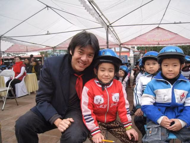 Stefan Phang và chương trình mũ bảo hiểm cho trẻ em Việt Nam.